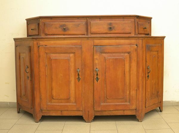 Credenza scantonata, Toscana, sec. XVIII, in castagno,