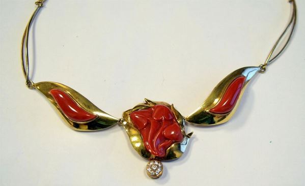 COLLANA IN ORO GIALLO, CORALLO E DIAMANTI&nbsp;&nbsp;&nbsp;&nbsp;&nbsp;&nbsp;&nbsp;&nbsp;&nbsp;&nbsp;&nbsp;&nbsp;&nbsp;&nbsp;&nbsp;&nbsp;&nbsp;&nbsp;&nbsp;&nbsp;&nbsp;&nbsp;&nbsp;&nbsp;&nbsp;&nbsp;&nbsp;&nbsp;&nbsp;&nbsp;&nbsp;&nbsp;&nbsp;