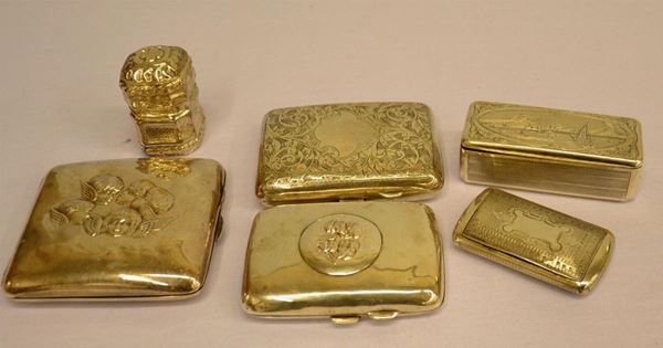 LOTTO DI SEI PORTATABACCO E PORTASIGARETTE SEC. XX  - Asta DECORAZIONE D'INTERNI - Poggio Bracciolini Casa d'Aste