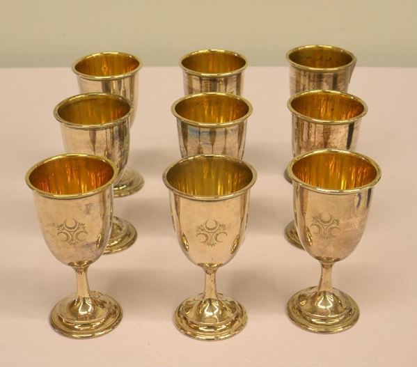 NOVE BICCHIERI A COPPA SEC. XX  - Asta DECORAZIONE D'INTERNI - Poggio Bracciolini Casa d'Aste