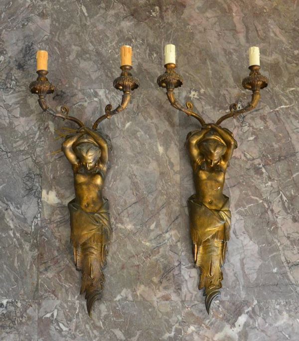 Coppia di applique, sec. XX, in bronzo
