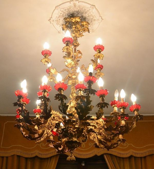 Lampadario, Francia, inizi sec. XX, in bronzo lavorato,