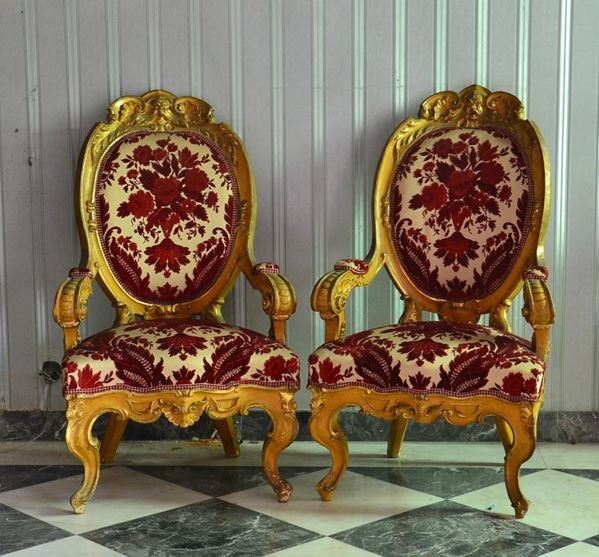 Coppia di poltrone, Toscana, sec. XIX, in legno dorato e