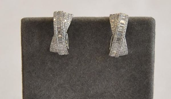 PAIO DI ORECCHINI IN ORO BIANCO E DIAMANTI&nbsp;&nbsp;&nbsp;&nbsp;&nbsp;&nbsp;&nbsp;&nbsp;&nbsp;&nbsp;&nbsp;&nbsp;&nbsp;&nbsp;&nbsp;&nbsp;&nbsp;&nbsp;&nbsp;&nbsp;&nbsp;&nbsp;&nbsp;&nbsp;&nbsp;&nbsp;&nbsp;&nbsp;&nbsp;&nbsp;&nbsp;&nbsp;