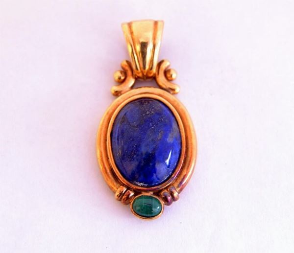 PENDENTE IN ORO GIALLO, LAPISLAZZULI E MALACHITE