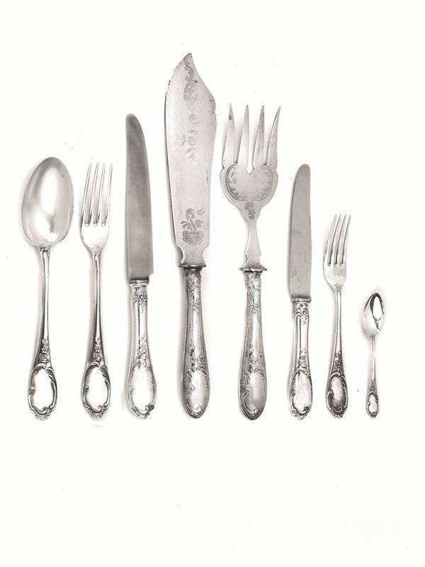 SERVITO DI POSATE, SECOLO XX  - Asta GIOIELLI, ARREDI, DIPINTI E OGGETTI D'ARTE - Poggio Bracciolini Casa d'Aste