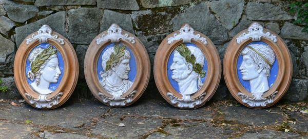 Quattro altorilievi, sec. XX, in terracotta,  - Asta GIOIELLI, ARREDI, DIPINTI E OGGETTI D'ARTE - Poggio Bracciolini Casa d'Aste
