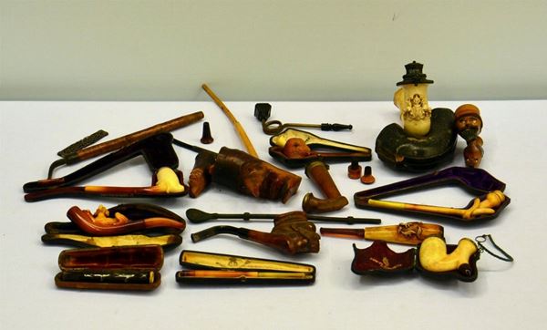 Lotto composto da ventuno fra pipe e bocchini,