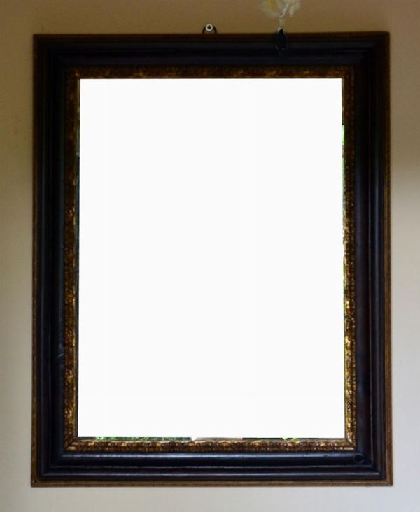 Cornice, sec. XVIII, in legno laccato e