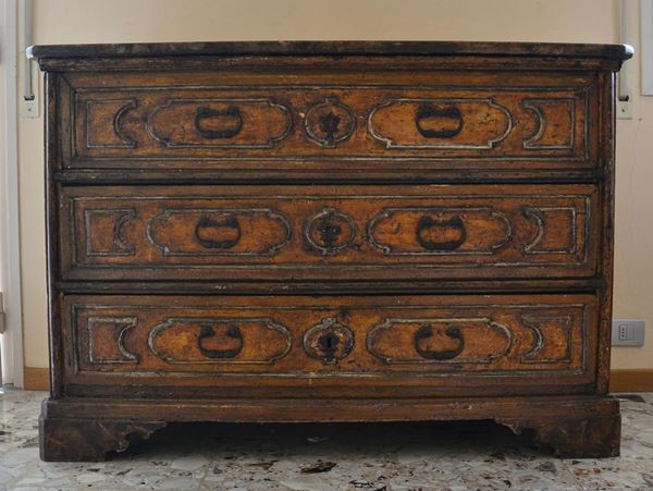 Cassettone, Lombardia, sec. XVIII, in legno laccato e