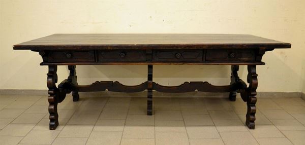 Tavolo, Lombardia, sec. XVII, in noce, otto cassetti,