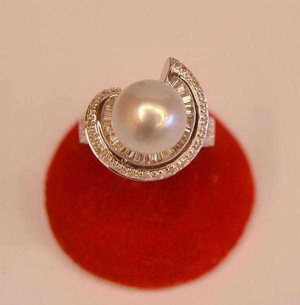 ANELLO IN ORO BIANCO, PERLA E DIAMANTI