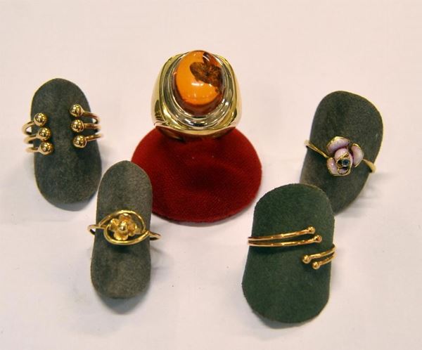 ANELLO IN ORO GIALLO, ORO BIANCO E AMBRA