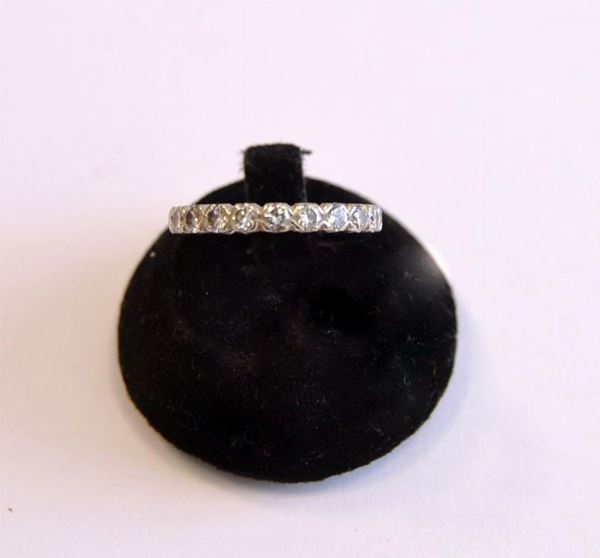 ANELLO ETERNITY , IN ORO BIANCO E DIAMANTI