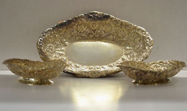 COPPIA DI VASSOIETTI E ALTRO VASSOIETTO  - Asta MOBILI, DIPINTI, OGGETTI D'ARTE E GIOIELLI - Poggio Bracciolini Casa d'Aste