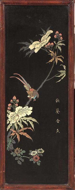 Coppia di pannelli, Cina, sec. XX, in legno laccato