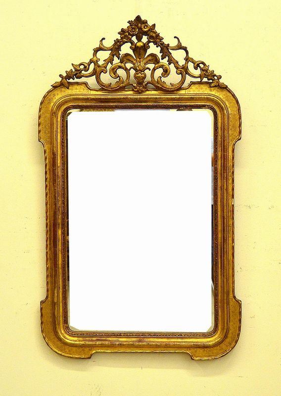 Specchiera, sec. XIX, entro cornice in legno dorato,
