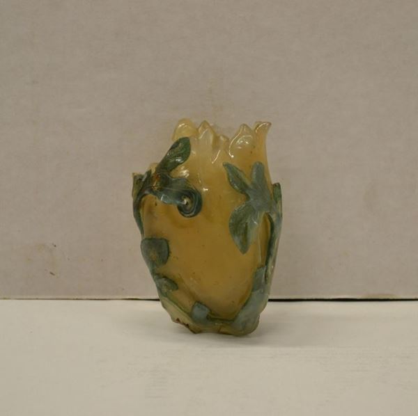 Vaso in giada, Cina, sec. XX, alt. cm 9&nbsp;&nbsp;&nbsp;&nbsp;&nbsp;&nbsp;&nbsp;&nbsp;&nbsp;&nbsp;&nbsp;&nbsp;&nbsp;&nbsp;&nbsp;&nbsp;&nbsp;&nbsp;&nbsp;&nbsp;&nbsp;&nbsp;&nbsp;&nbsp;&nbsp;&nbsp;&nbsp;&nbsp;&nbsp;&nbsp;&nbsp;&nbsp;&nbsp;&nbsp;&nbsp;&nbsp;&nbsp;&nbsp;&nbsp;&nbsp;&nbsp;&nbsp;&nbsp;&nbsp;&nbsp;