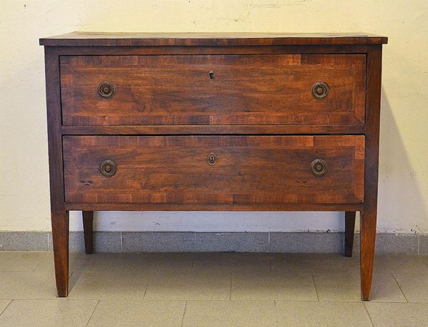 Cassettone, sec. XX, in rovere, due cassetti,