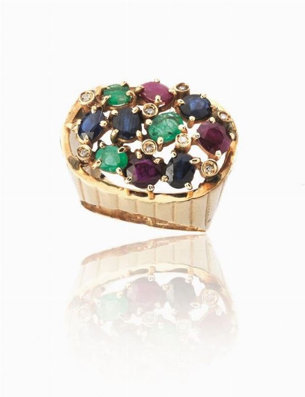 ANELLO IN ORO GIALLO, DIAMANTI, ZAFFIRI, RUBINI E SMERALDI