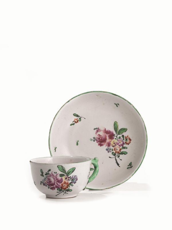 TAZZA CON PIATTINO, VENEZIA, MANIFATTURA COZZI, TERZO QUARTO SECOLO XVIII&nbsp;