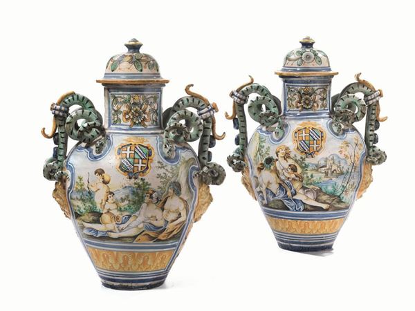 COPPIA DI GRANDI VASI CON COPERCHIO, LIGURIA, SECOLO XVIII&nbsp;&nbsp;&nbsp;&nbsp;&nbsp;&nbsp;&nbsp;&nbsp;&nbsp;&nbsp;&nbsp;&nbsp;&nbsp;&nbsp;&nbsp;&nbsp;&nbsp;&nbsp;&nbsp;&nbsp;