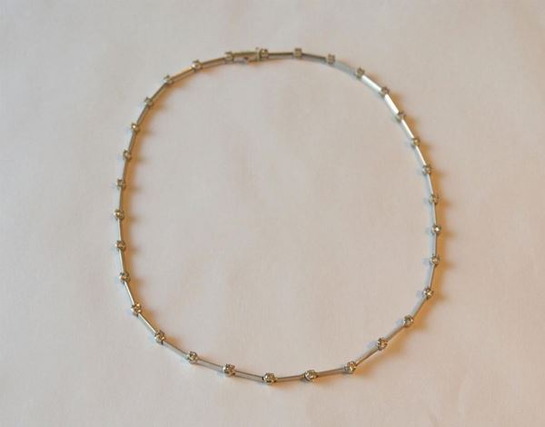 COLLANA IN ORO BIANCO E DIAMANTI