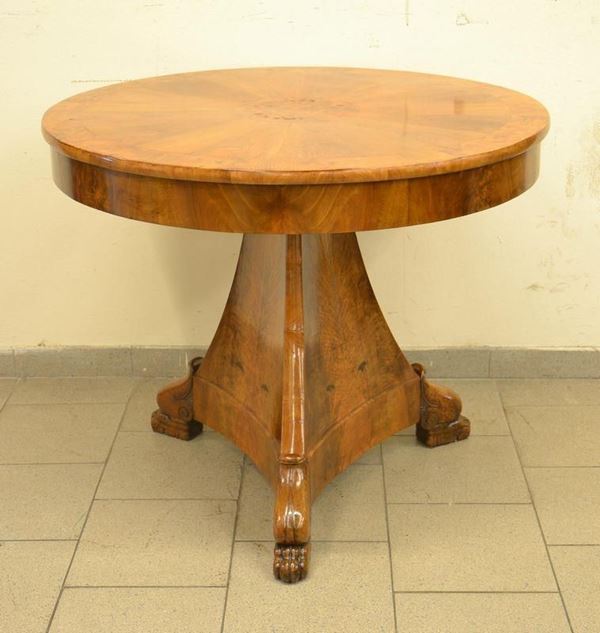 Tavolo, Biedermeier, inizi sec. XIX, piano circolare in radica di noce,