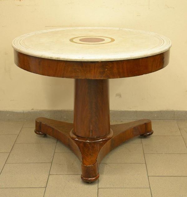 Tavolo, Impero, inizi sec. XIX, piano circolare in marmo lavorato,