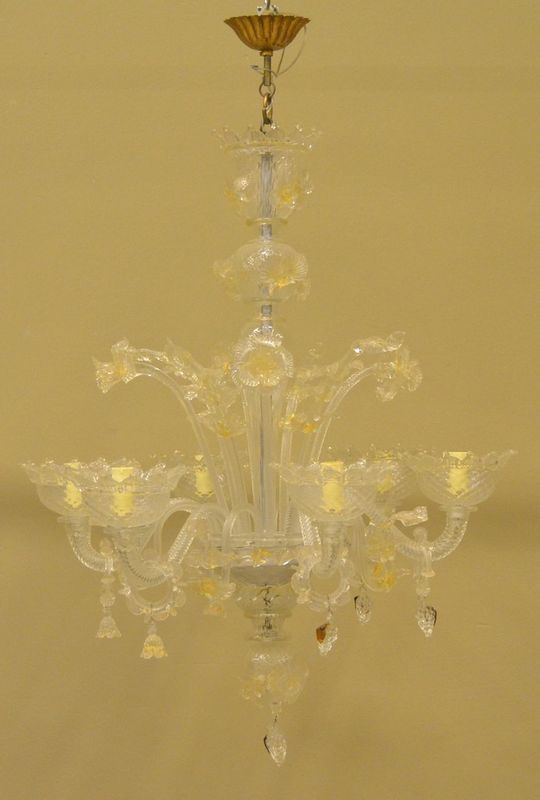 Lumiera, met&agrave; sec. XX, in vetro di Murano,