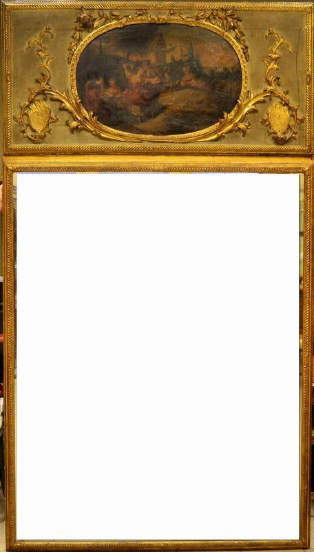 Grande cornice, sec. XIX, in legno dorato e intagliato, cimasa con