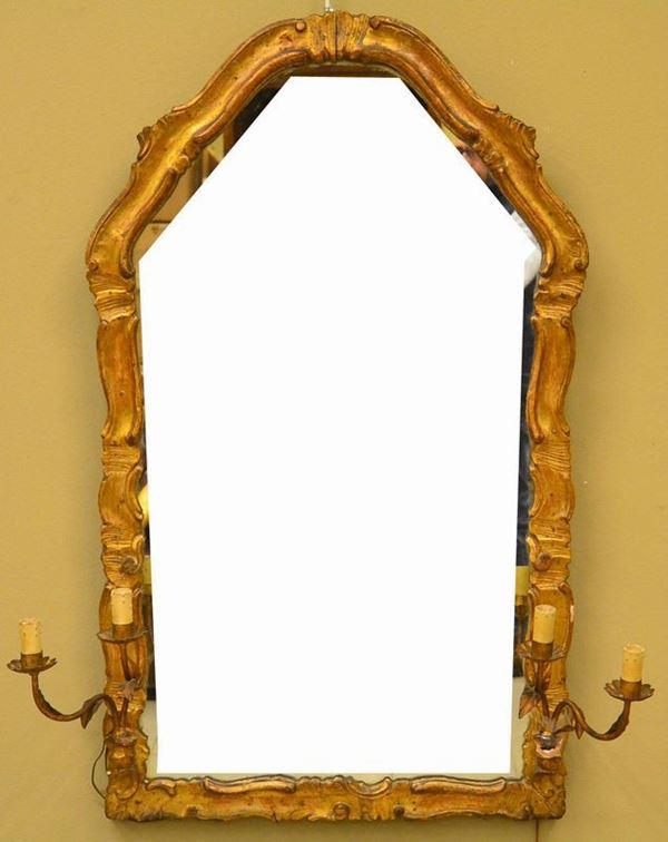Cornice, inizi sec. XX, in legno laccato e