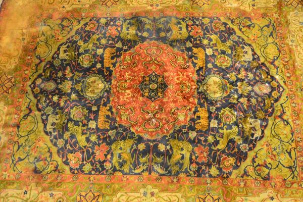 Tappeto persiano, inizi sec. XX, fondo blu e rosso a disegni