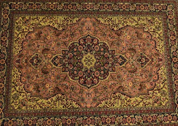Tappeto persiano Tabriz, fondo rosa, medaglione e