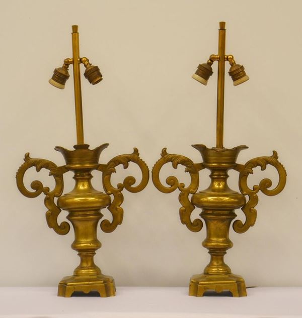 Coppia di lumi, sec. XIX, in ottone
