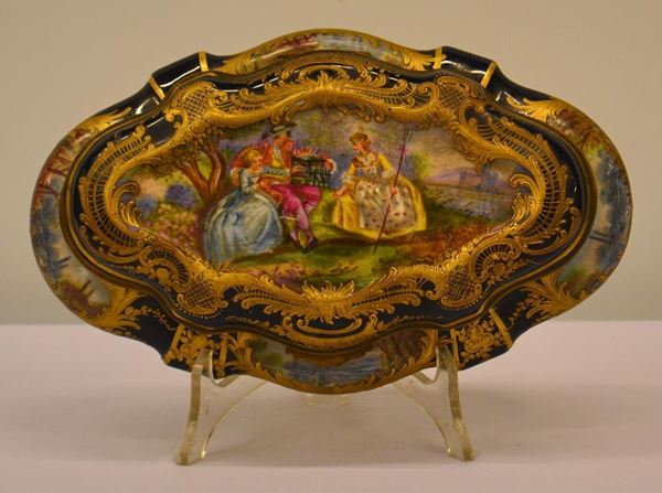 Centrotavola, Francia, inizi sec. XX, in ceramica decorata con bronzi