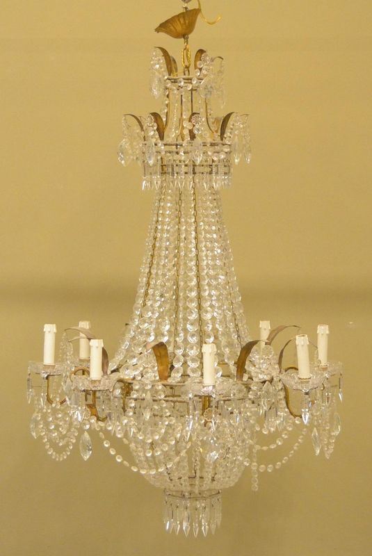 Lampadario, inizi sec. XX, in bronzo e fili di cristallo,