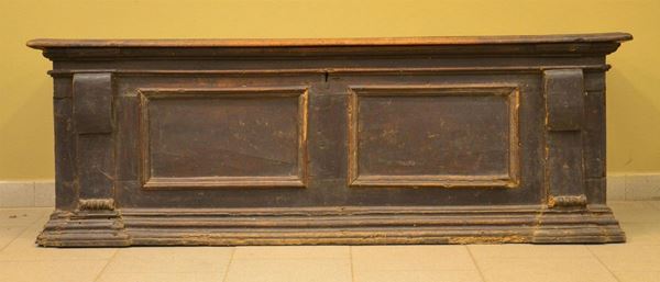 Cassapanca, Toscana, sec. XVII, in noce, fronte con
