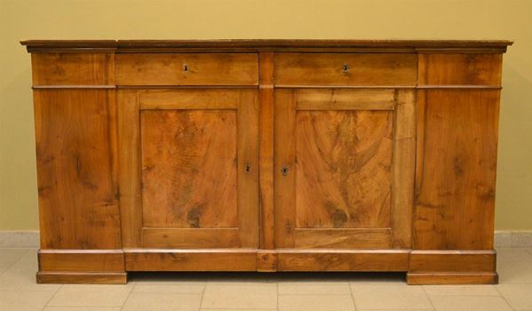 Credenza, sec. XX, in noce, due sportelli e