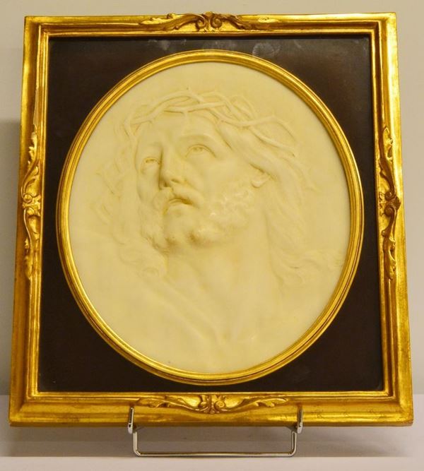Altorilievo, sec. XX, in marmo,