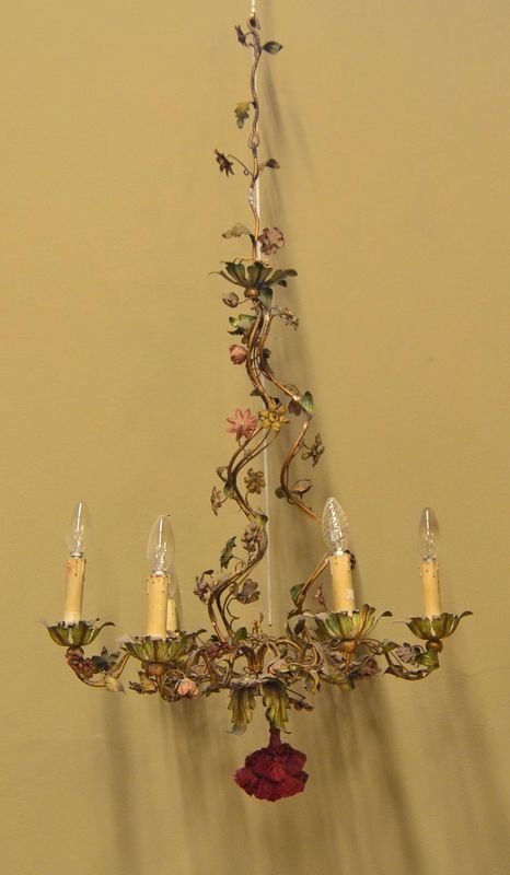 Lampadario, sec. XIX, in tolla policroma,                                 