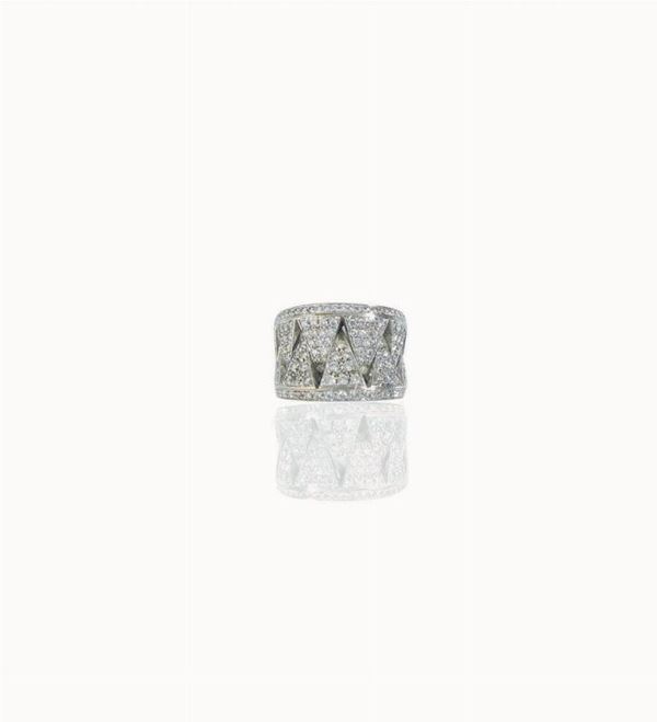 ANELLO IN ORO BIANCO E DIAMANTI  - Asta INTERNI - Poggio Bracciolini Casa d'Aste