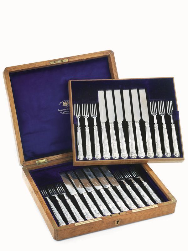 SERVITO DI POSATE DA FRUTTA, LONDRA, 1908, ARGENTIERI GOLDSMITHS&amp;SILVERSMITHS COMPANY LTD