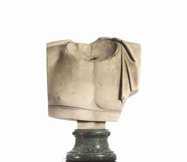 BUSTO ACEFALO
