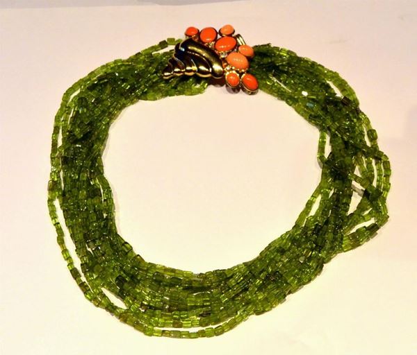 COLLANA IN ORO GIALLO ,CORALLO,DIAMANTI