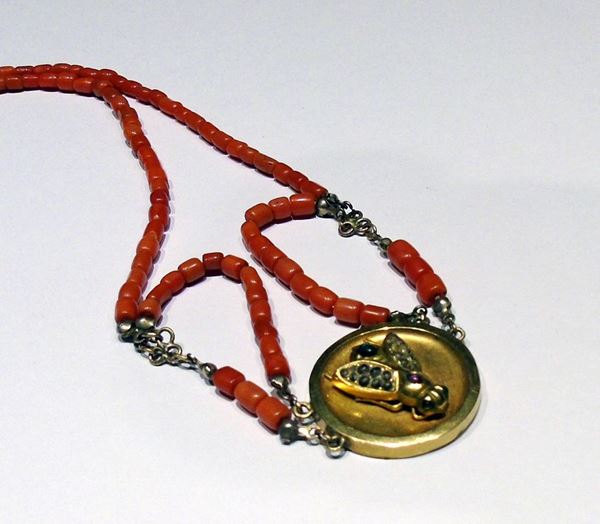 COLLANA IN ORO,ARGENTO,CORALLO E PIETRE