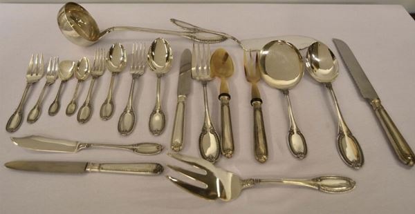 SERVITO DI POSATE, SEC. XX, BOLOGNA, ARGENTERIA CLEMENTI     - Asta ANTIQUARIATO, COLLEZIONISMO, GIOIELLI - Poggio Bracciolini Casa d'Aste