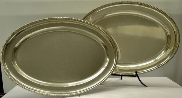 COPPIA DI VASSOI, SEC. XX                                               - Asta ANTIQUARIATO, COLLEZIONISMO, GIOIELLI - Poggio Bracciolini Casa d'Aste