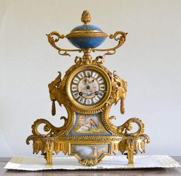 Orologio da tavolo, sec. XX, in bronzo