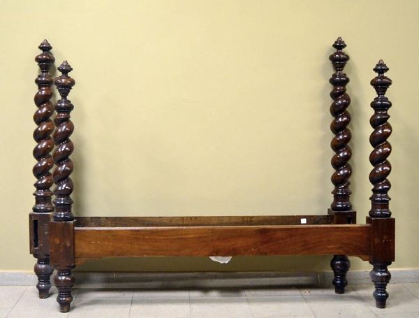 Letto, Emilia , sec. XVIII  - Asta ANTIQUARIATO, COLLEZIONISMO, GIOIELLI - Poggio Bracciolini Casa d'Aste